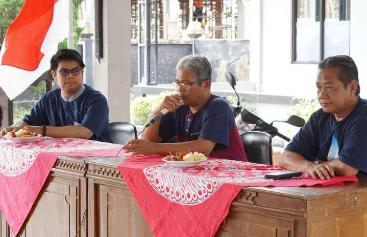 sosialisasi 