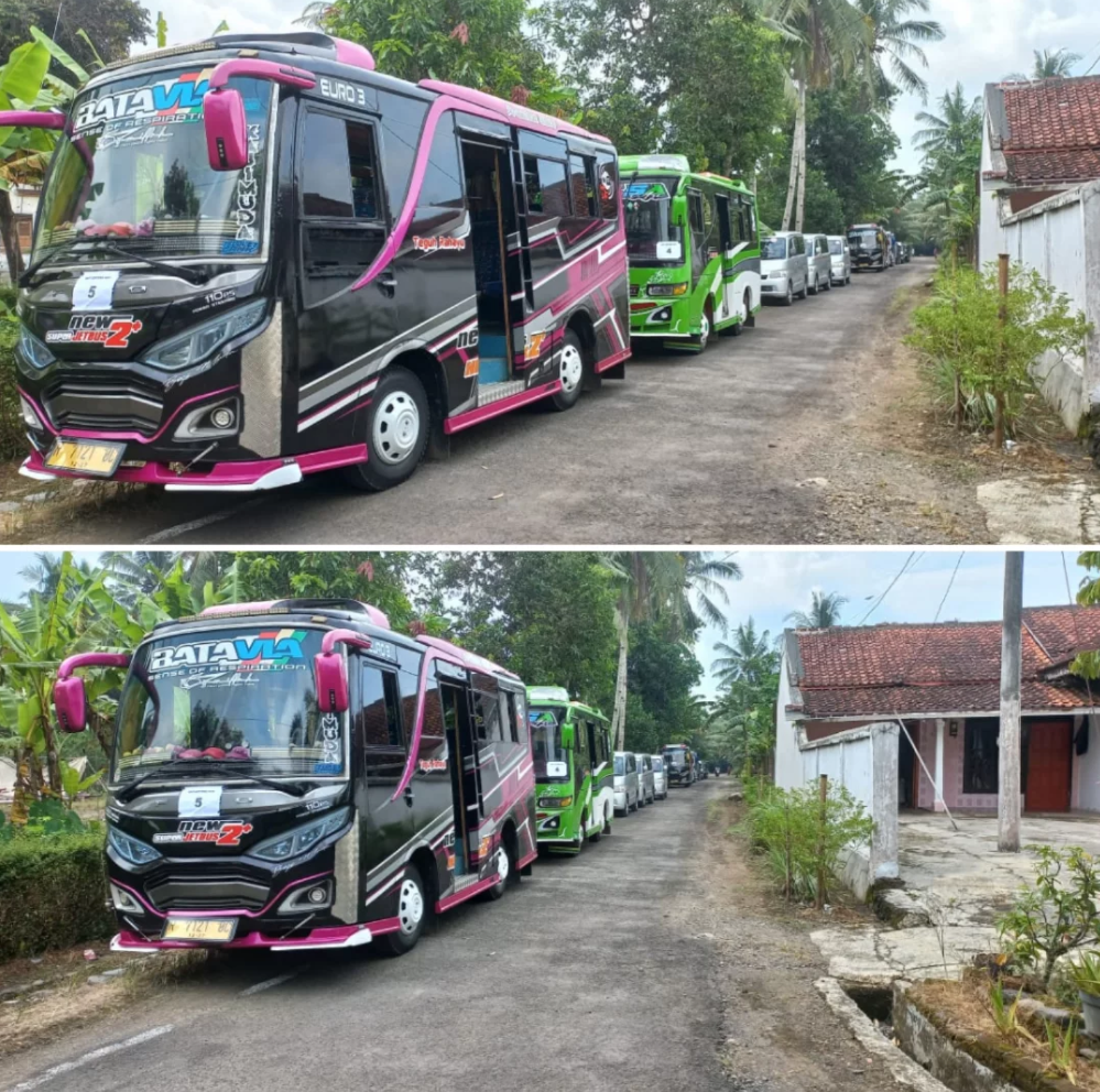 Wisata Edukasi Limbah Pustaka Laris Dikunjungi, Deretan Mikrobus Rombongan Penuhi Jalan Desa