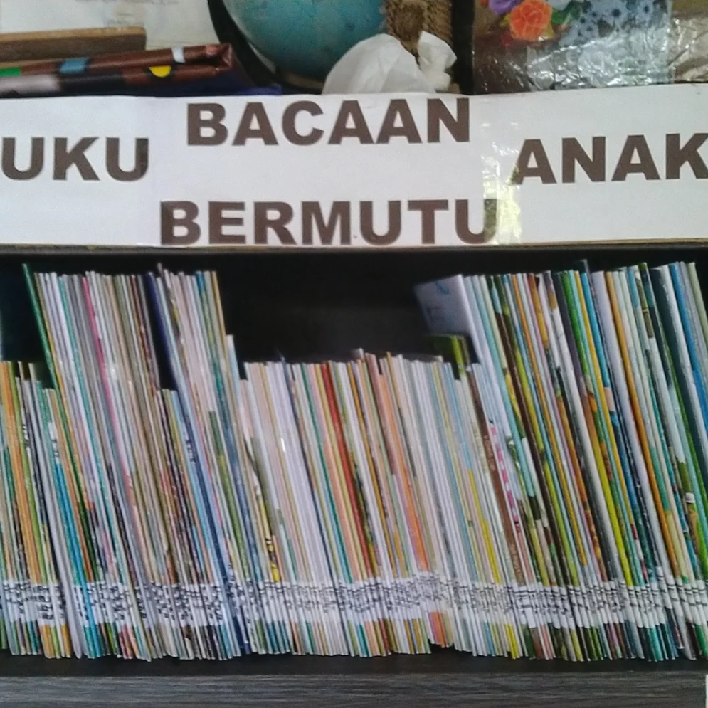 Di Balik Rak 'Buku Anak Bermutu': Proses 'Mipil' dan Meticulous Pengolahan 4 Rak Buku Baru di Limbah Pustaka